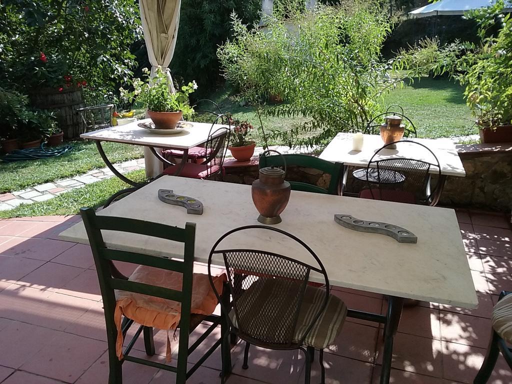 Casa Virgilio Acomodação com café da manhã Fosdinovo Exterior foto