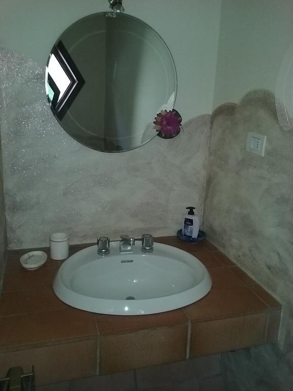 Casa Virgilio Acomodação com café da manhã Fosdinovo Quarto foto