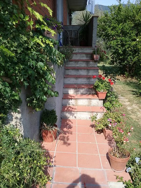Casa Virgilio Acomodação com café da manhã Fosdinovo Quarto foto