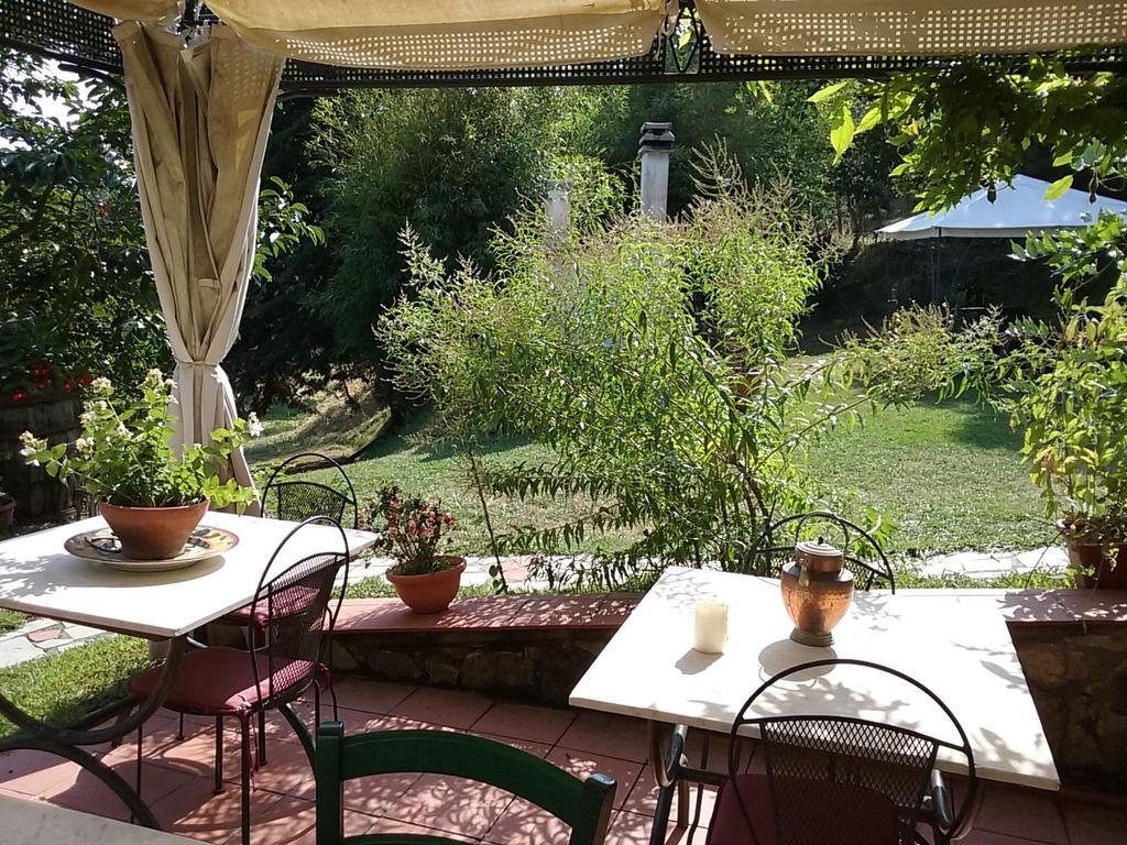 Casa Virgilio Acomodação com café da manhã Fosdinovo Exterior foto