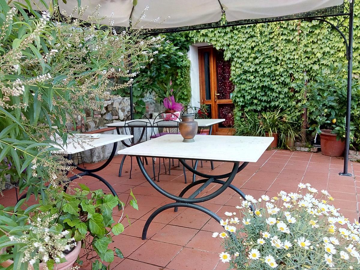 Casa Virgilio Acomodação com café da manhã Fosdinovo Exterior foto